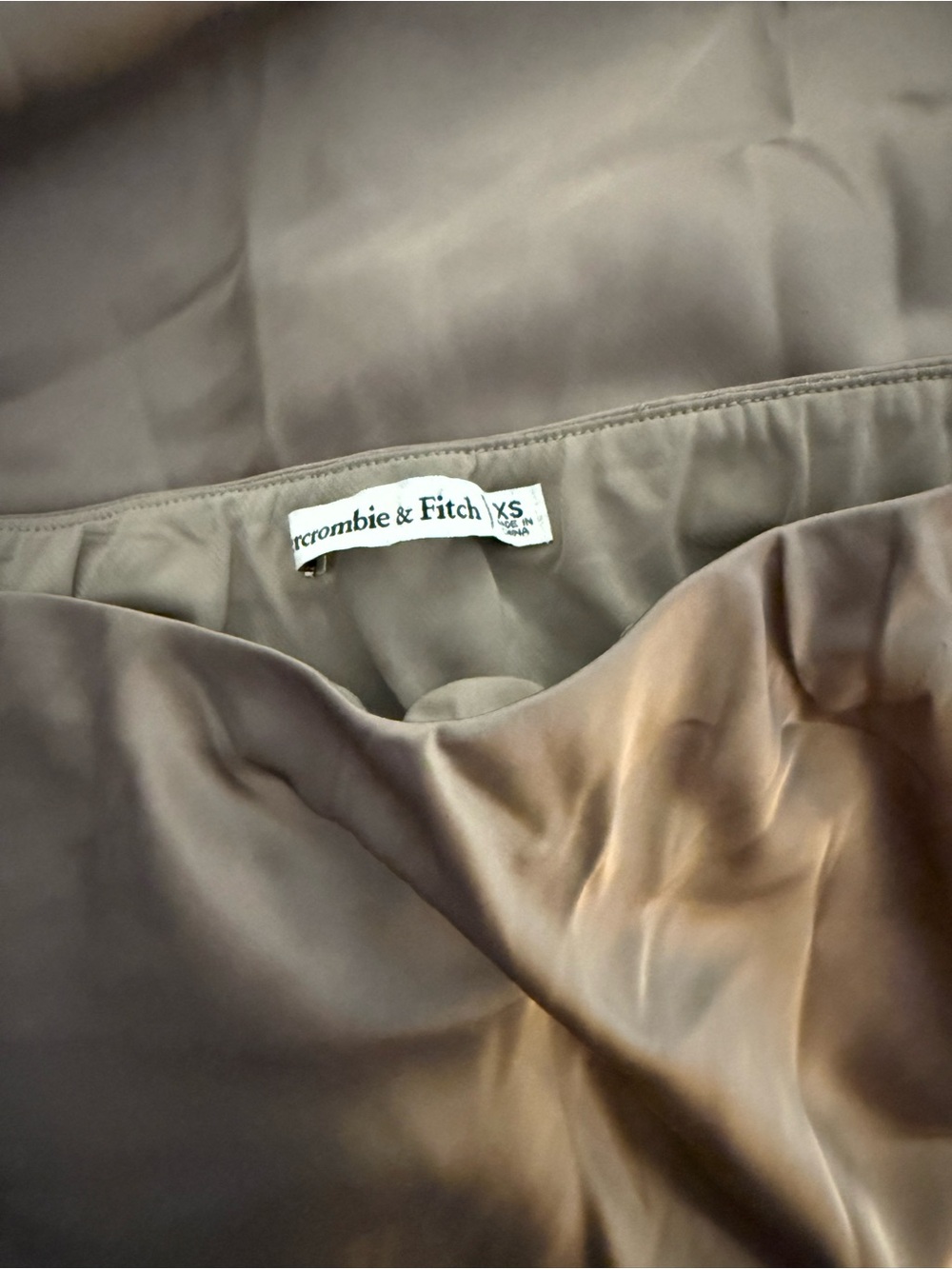 Abercrombie & Fitch Cream Skirt - Picture 2 of 2